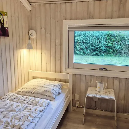 8 Person In Sydals-by Traum Skovmose